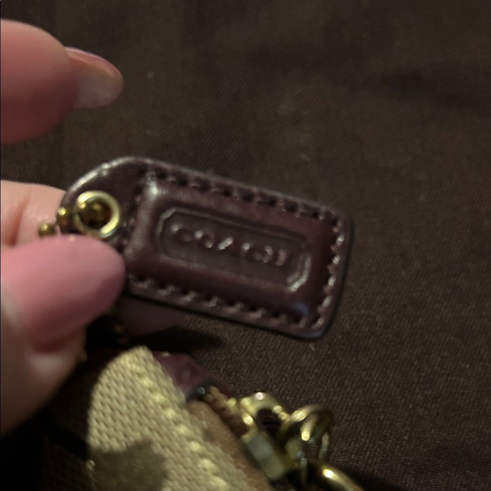 Coach Leatherware Wristlet w/ Burgandy Leather Accents & Tattersall Liner - Picture 4 of 8
